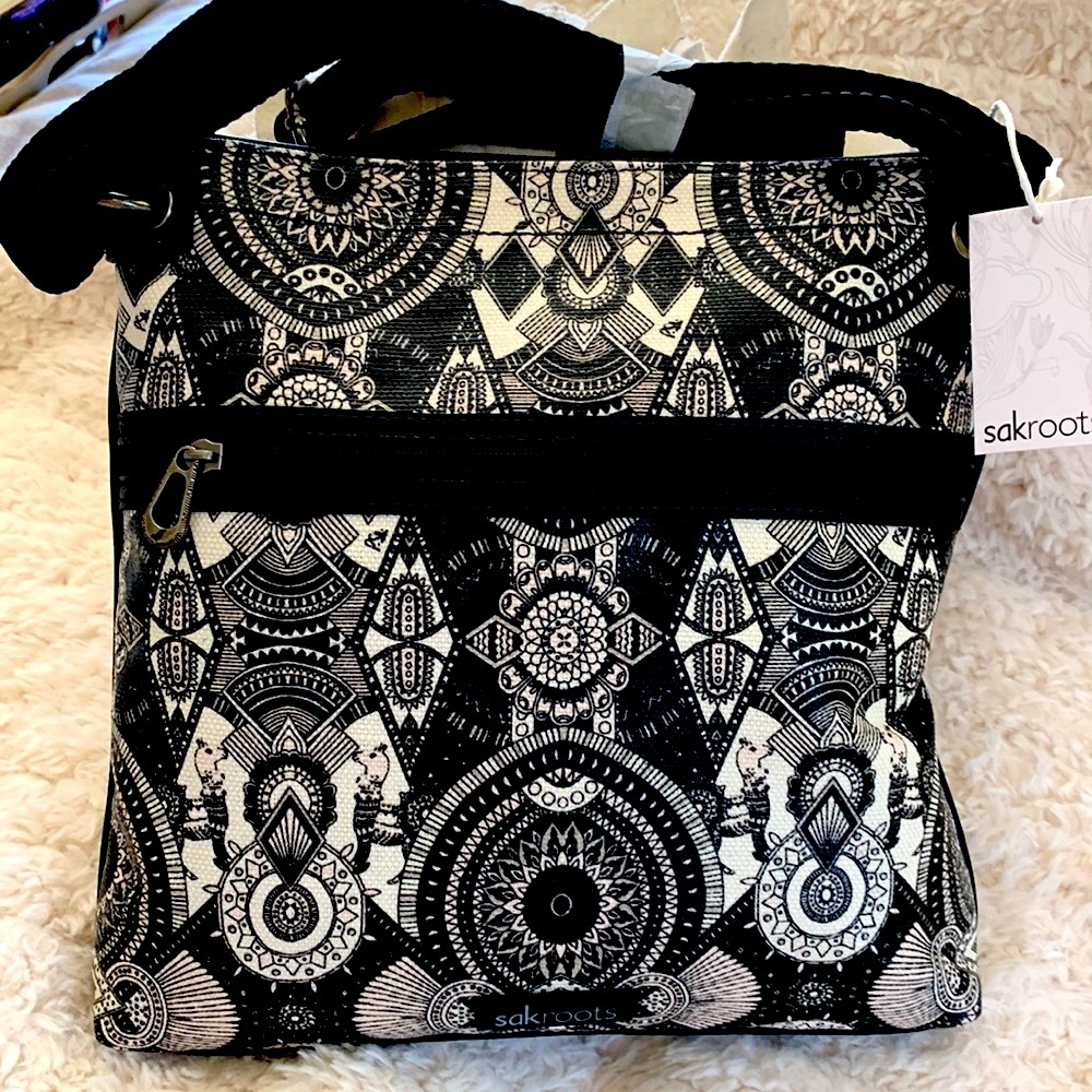 NWTS! Sakroots Artist Circle Crossbody Bag